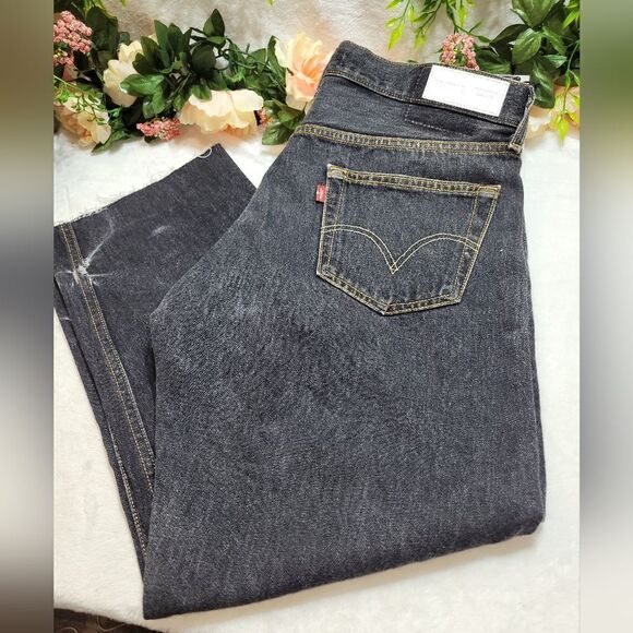 Authentic Levi's Re/ Done High Rise Cut Off Jean - Picture 6 of 11